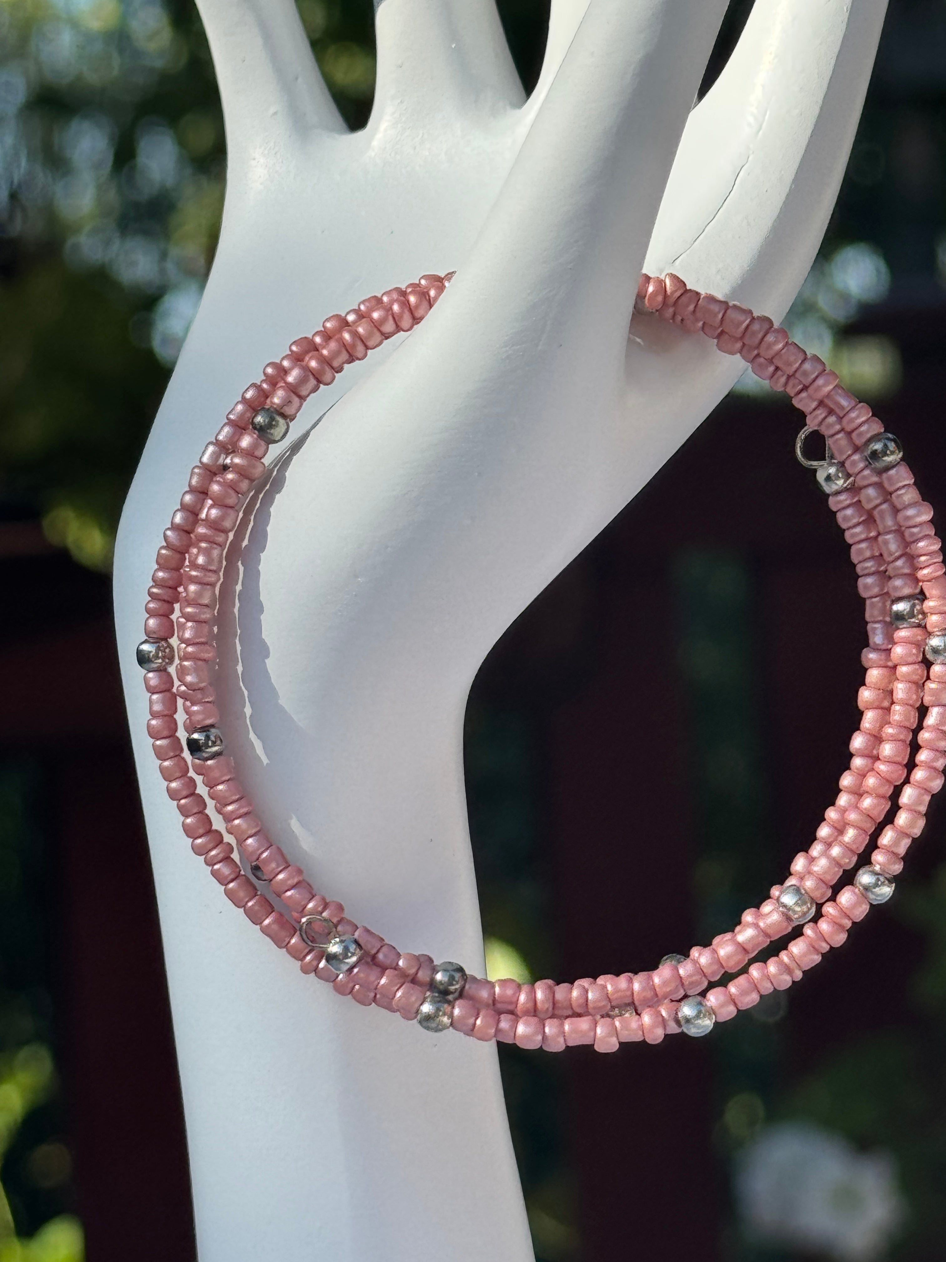 Bransoletki na drucie pamięciowym