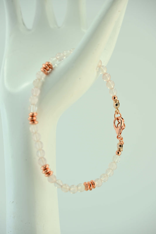 Bransoletka z kamieniem księżycowym i miedzianymi przekładkami – ręcznie robiona biżuteria handmade – bellamaga