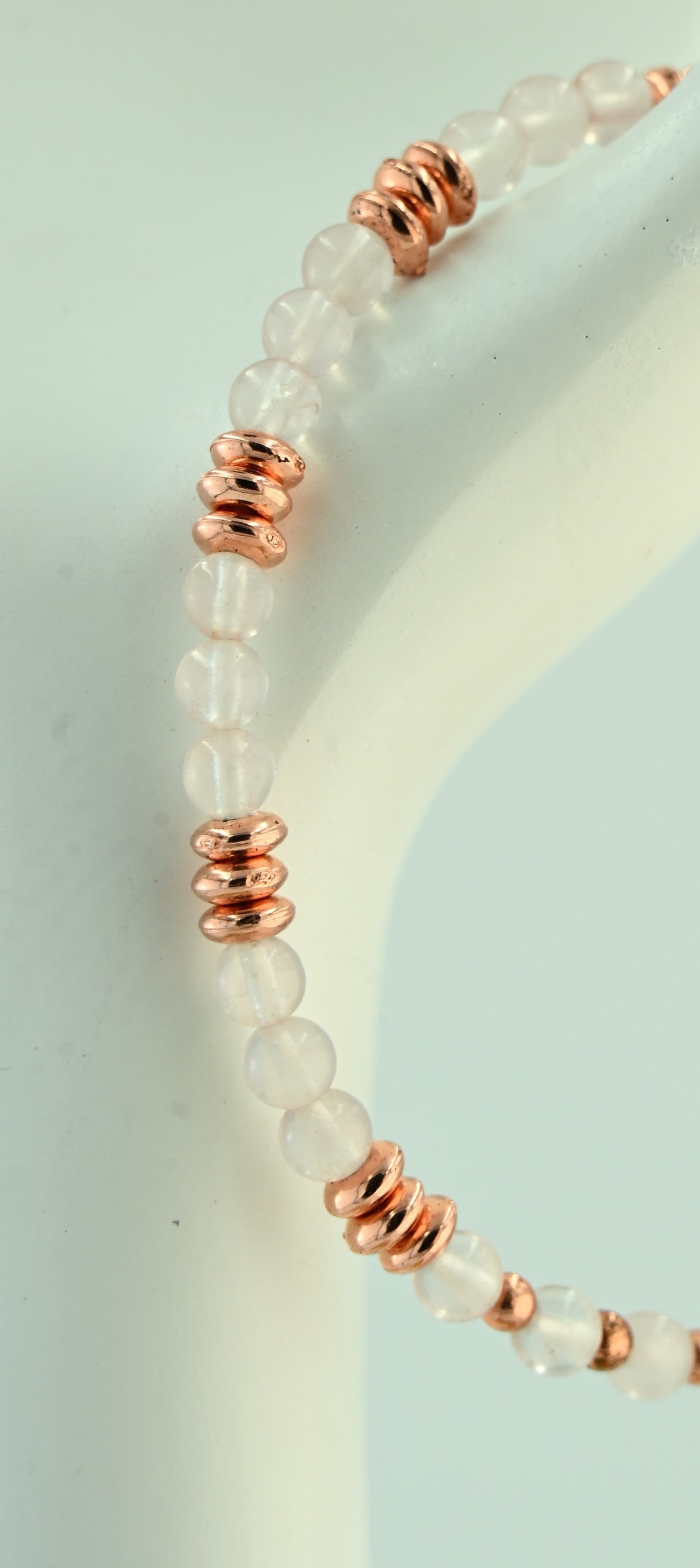 Bransoletka z kamieniem księżycowym i miedzianymi przekładkami – ręcznie robiona biżuteria handmade – bellamaga