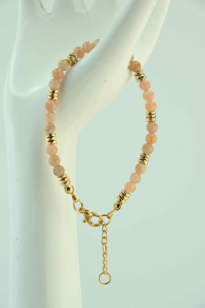 Bransoletka z kamieniem słonecznym i złotymi przekładkami – ręcznie robiona biżuteria handmade – bellamaga