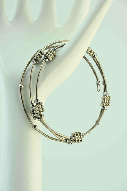 Bransoletka z ażurowymi srebrnymi przekładkami – wariant z małymi srebrnymi kulkami lub brązowymi kulkami – bellamaga