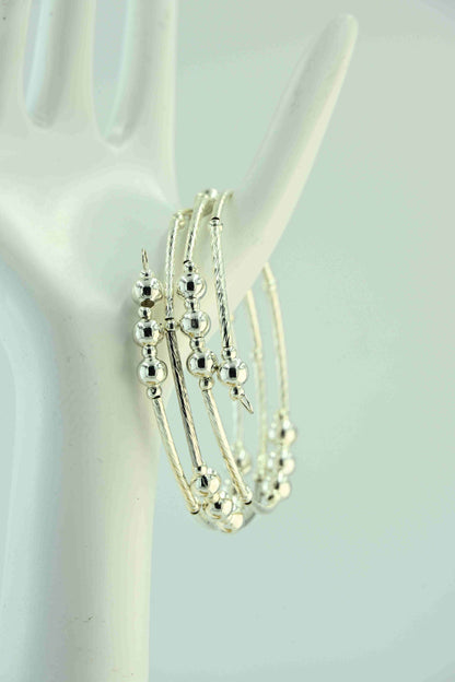 Bransoletka srebrna na drucie pamięciowym – elegancka, wielowarstwowa