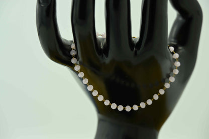 Delikatna bransoletka z drobnych koralików – ręcznie robiona biżuteria handmade – bellamaga