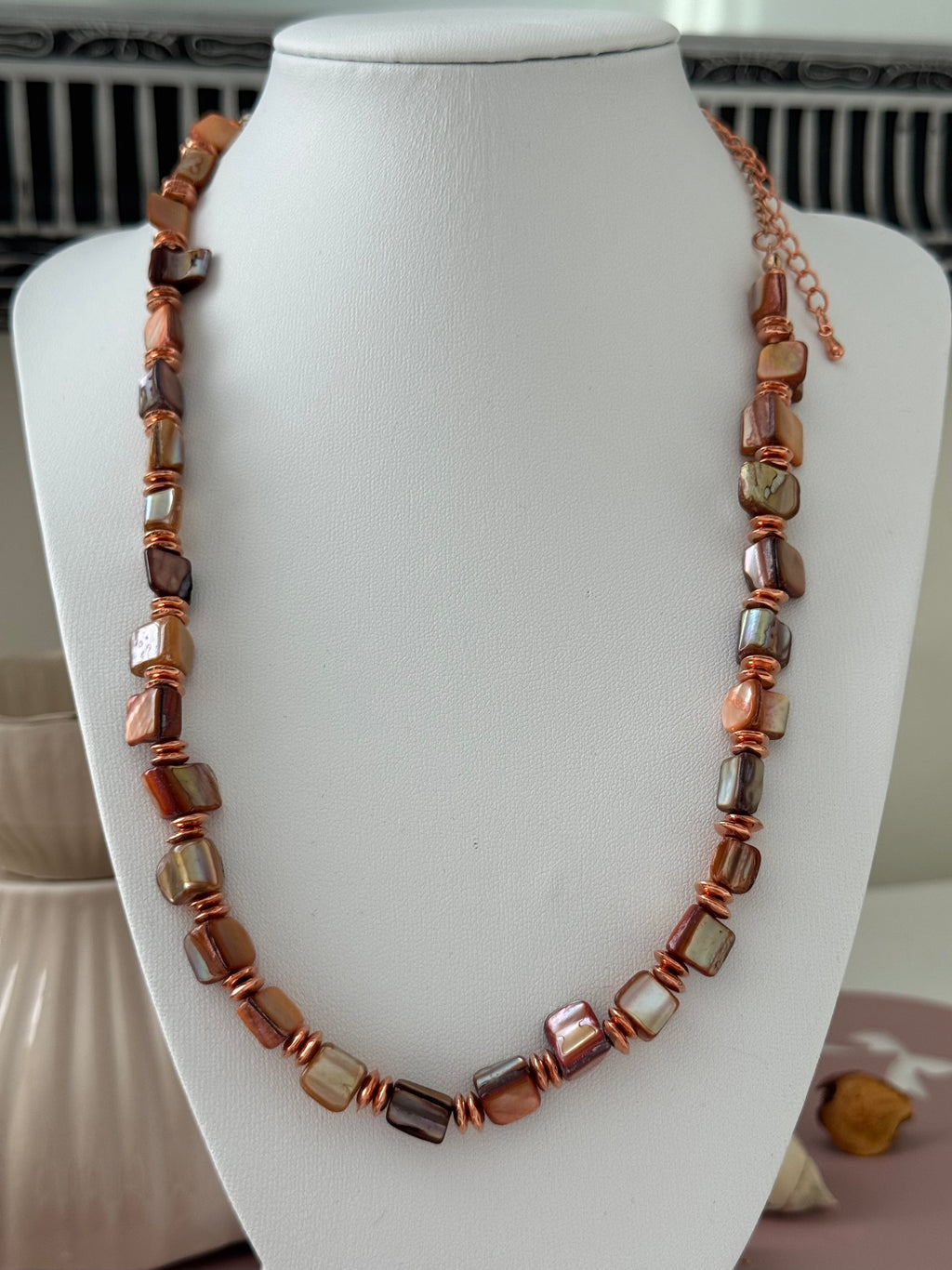 Naszyjnik Velvet Pearl – Copper Elegance