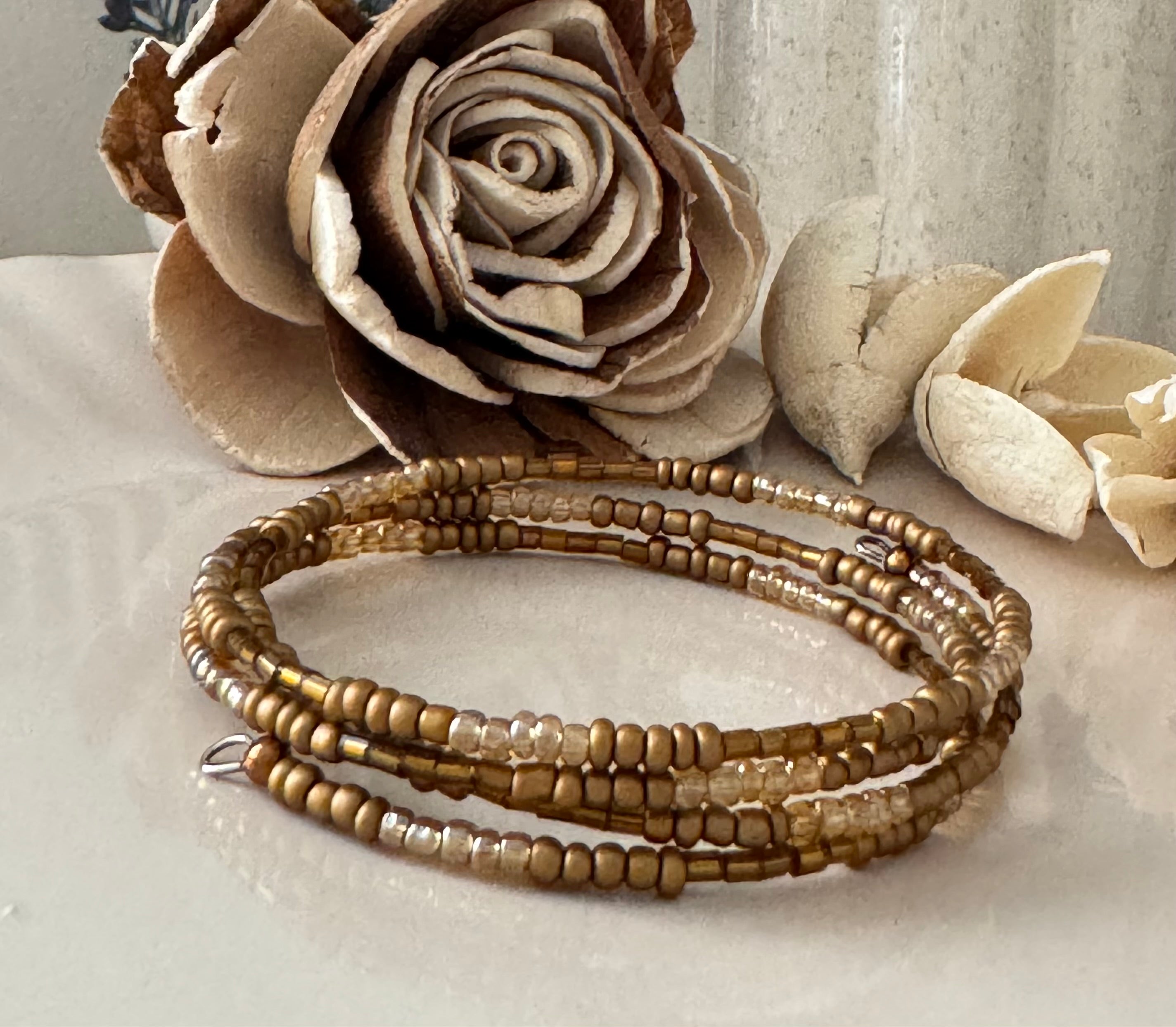 Bransoletka Whisper Collection No.07 odcienie złota i beżu