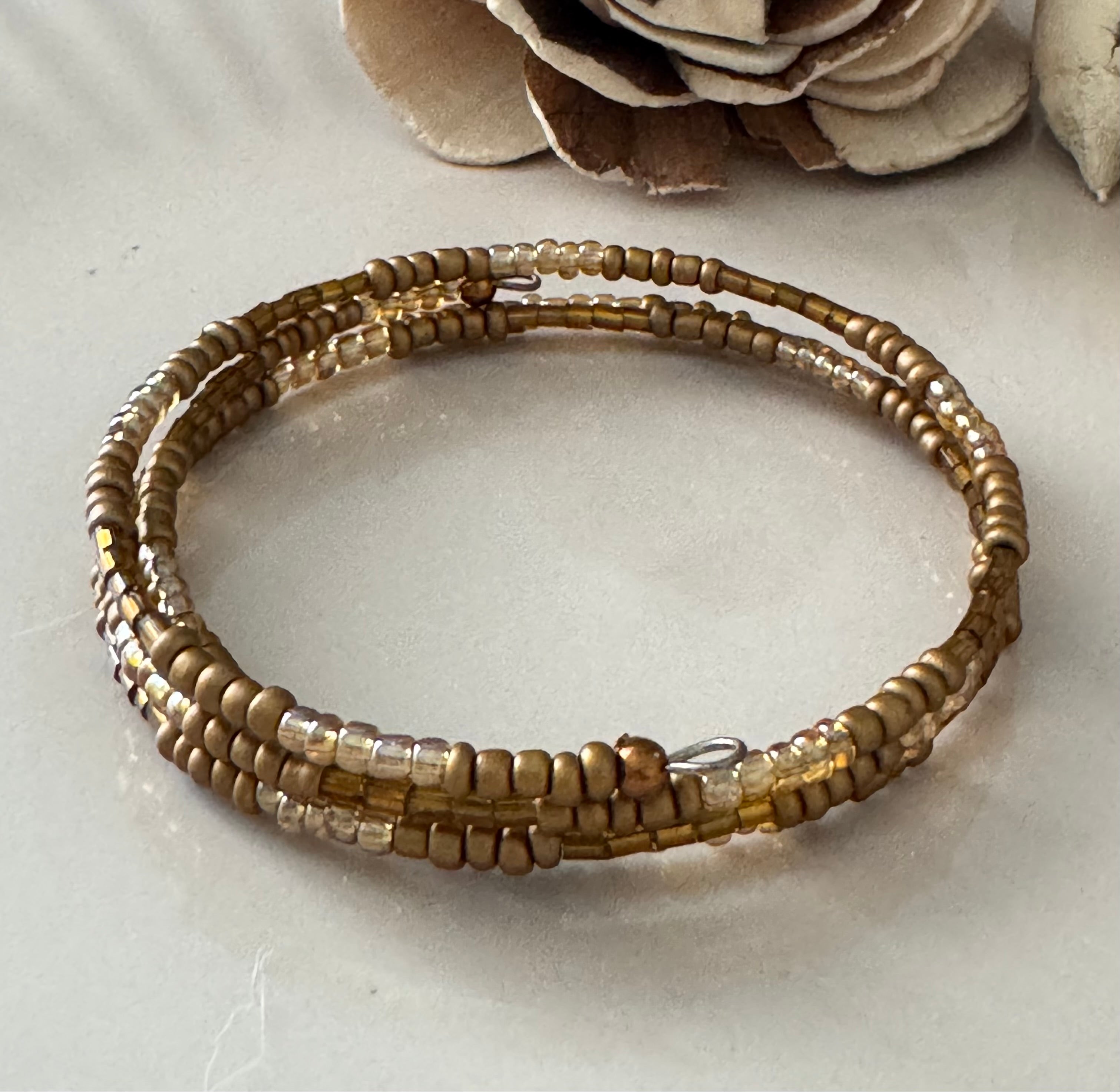 Bransoletka Whisper Collection No.07 odcienie złota i beżu