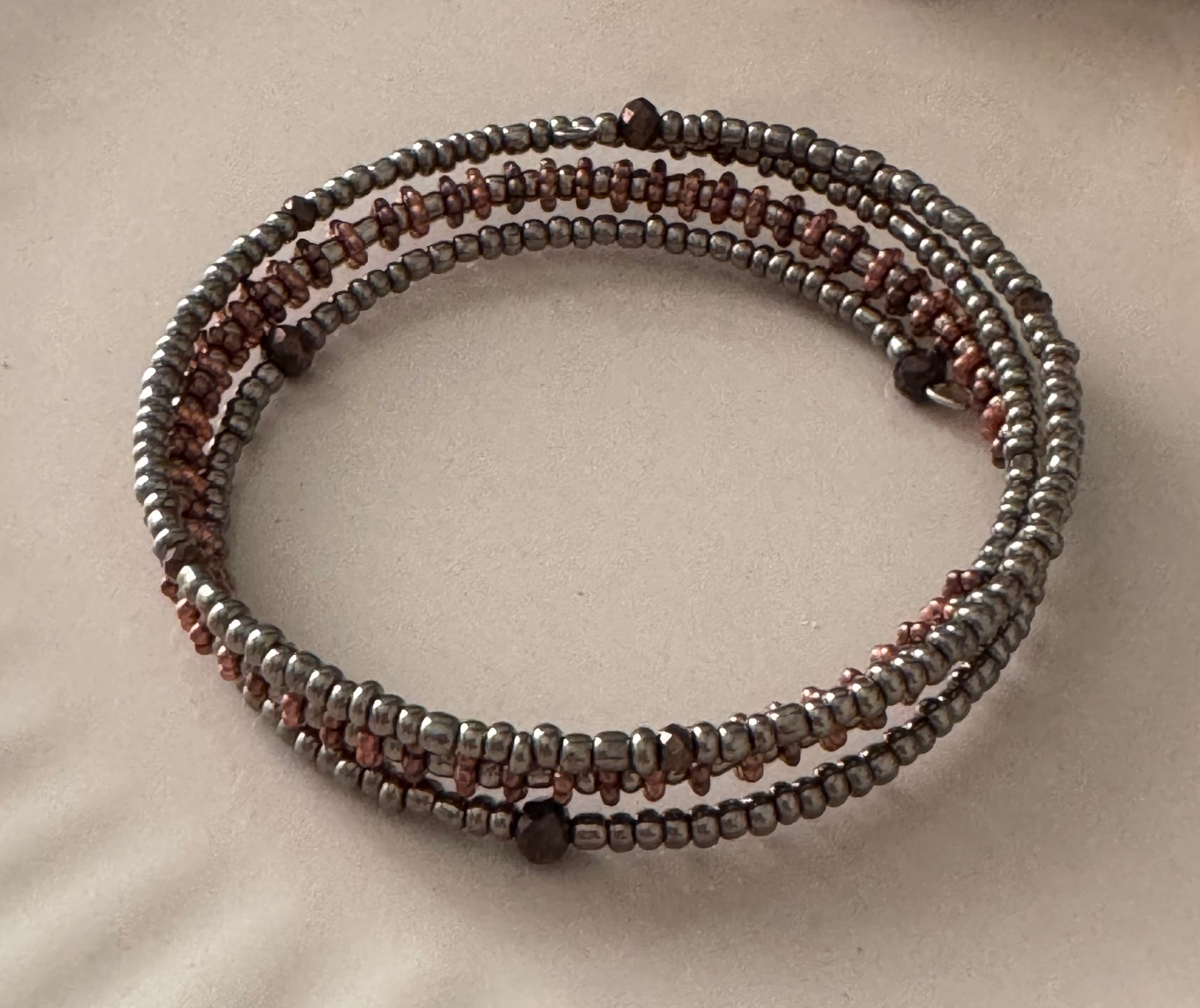 Bransoletka Whisper Collection No.17 – szarość & miedź