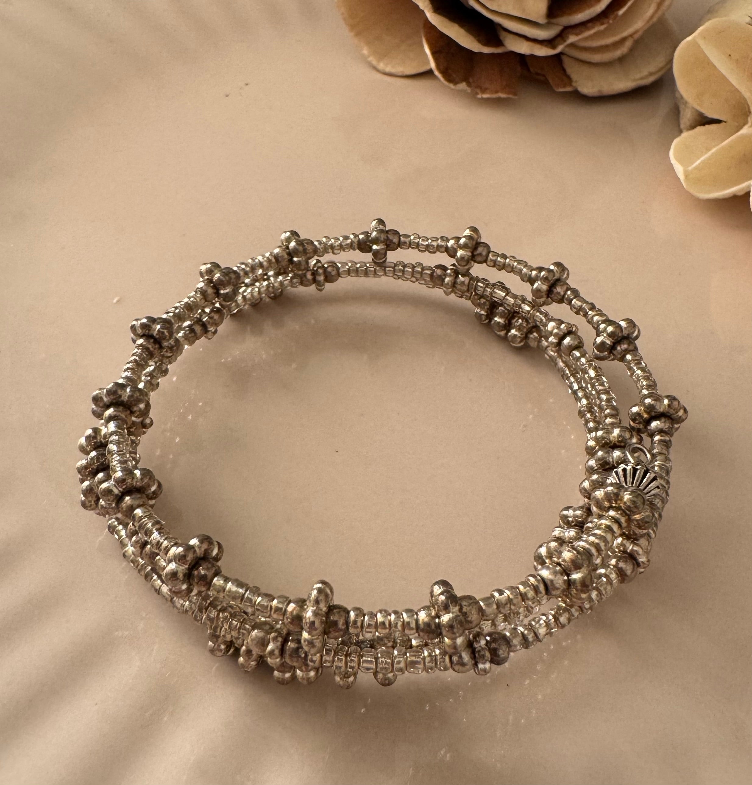 Bransoletka Whisper Collection No.20 – odcienie srebra