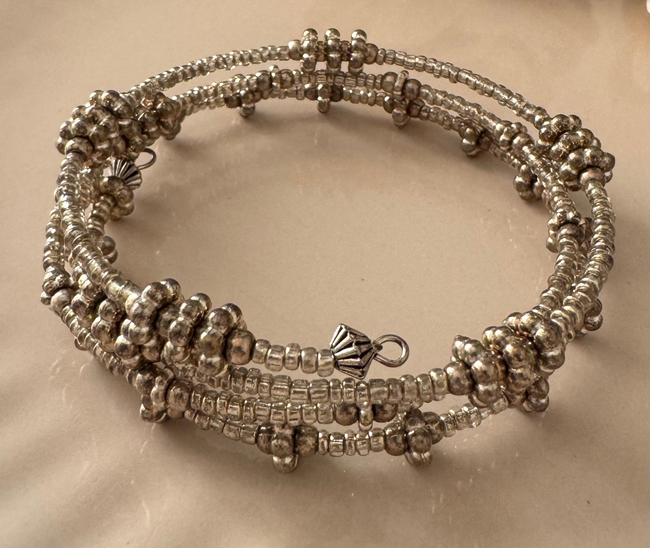 Bransoletka Whisper Collection No.20 – odcienie srebra